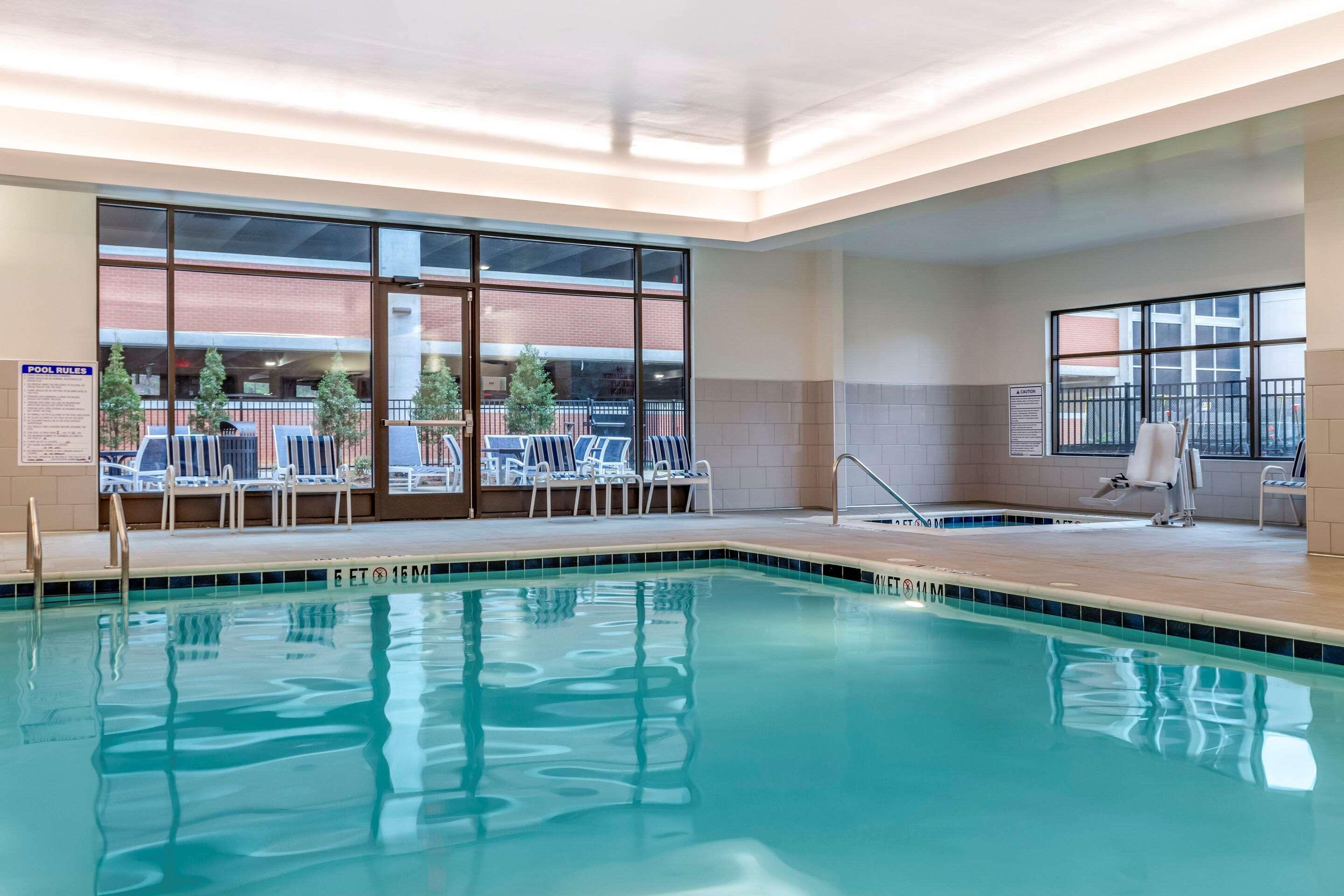 Cambria Hotel Rock Hill - University Center Bagian luar foto