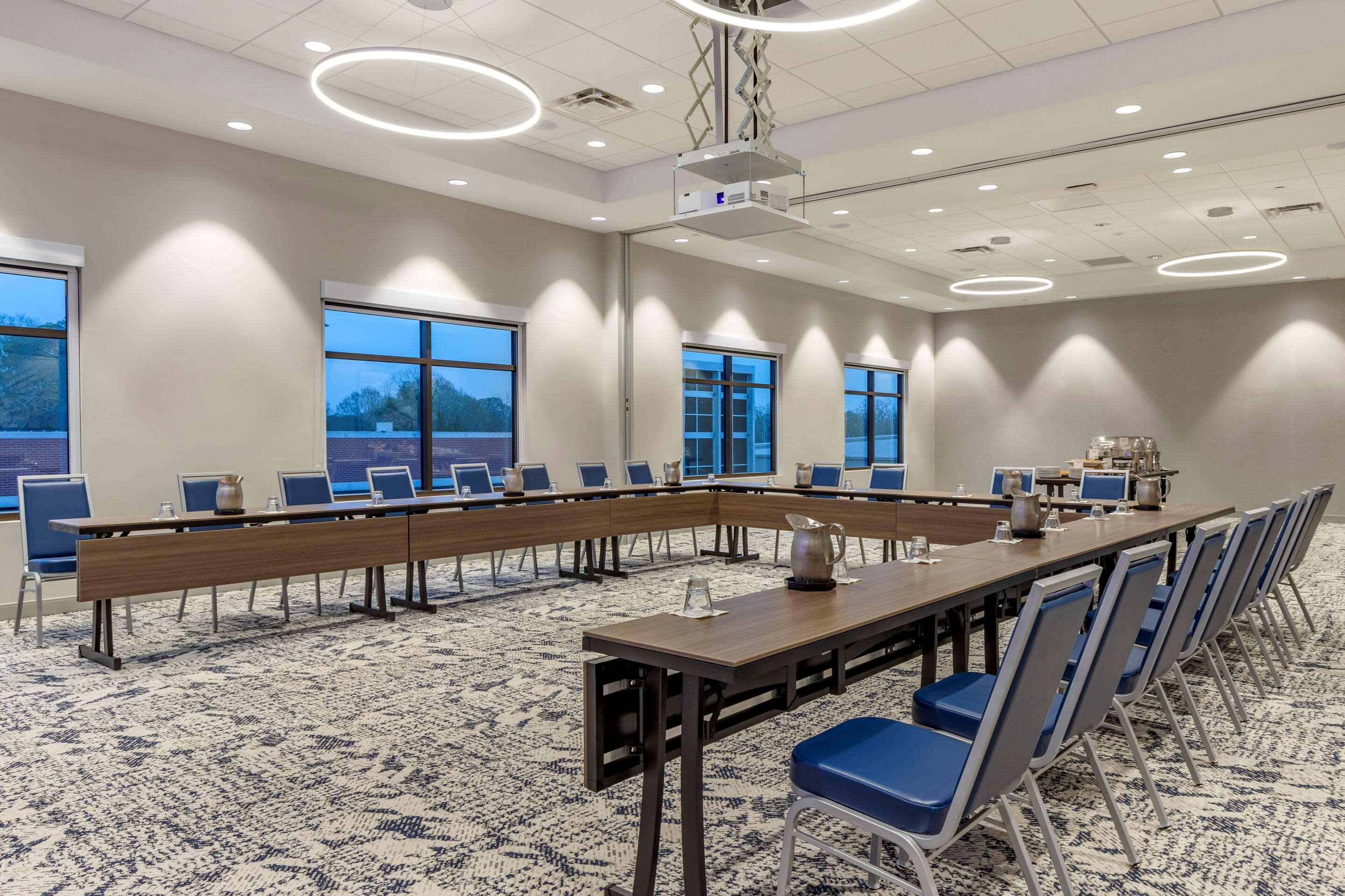 Cambria Hotel Rock Hill - University Center Bagian luar foto