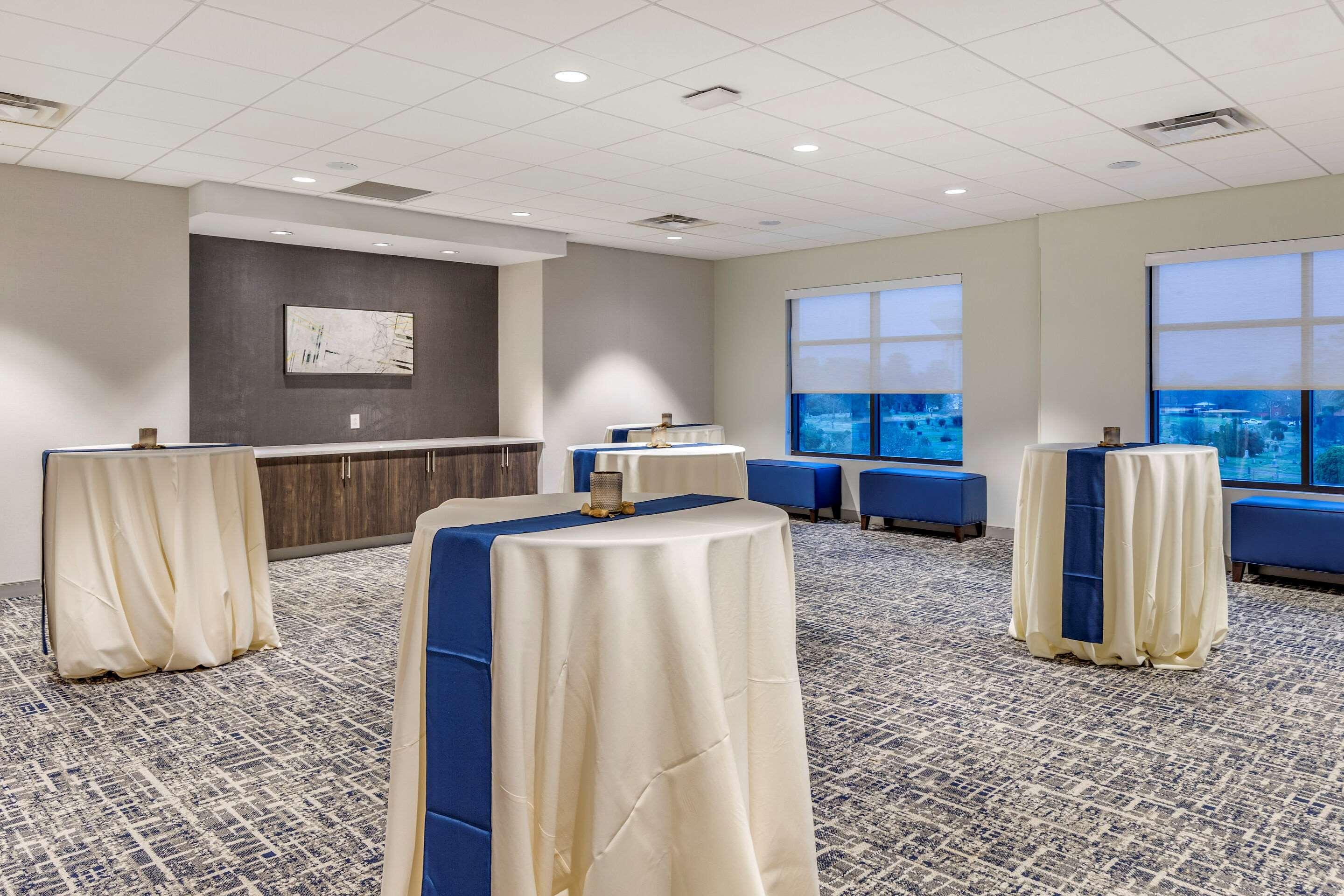 Cambria Hotel Rock Hill - University Center Bagian luar foto
