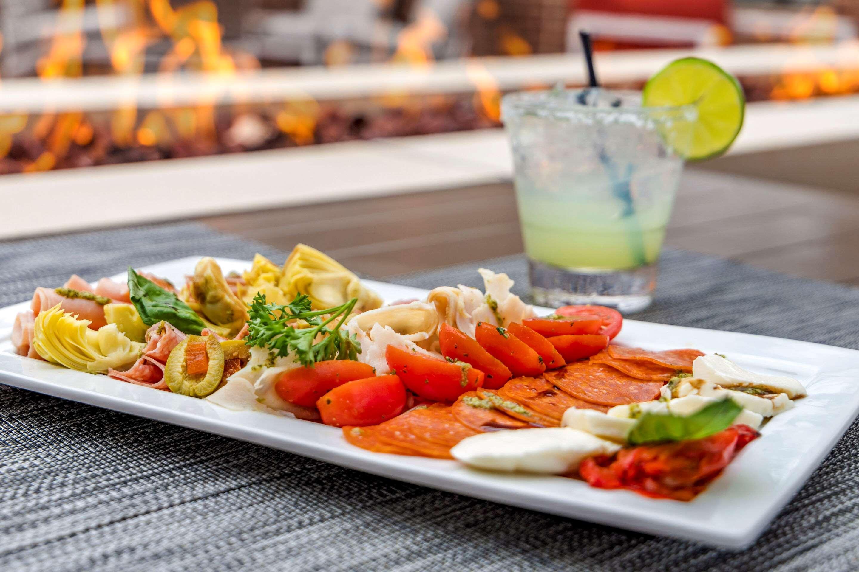 Cambria Hotel Rock Hill - University Center Bagian luar foto