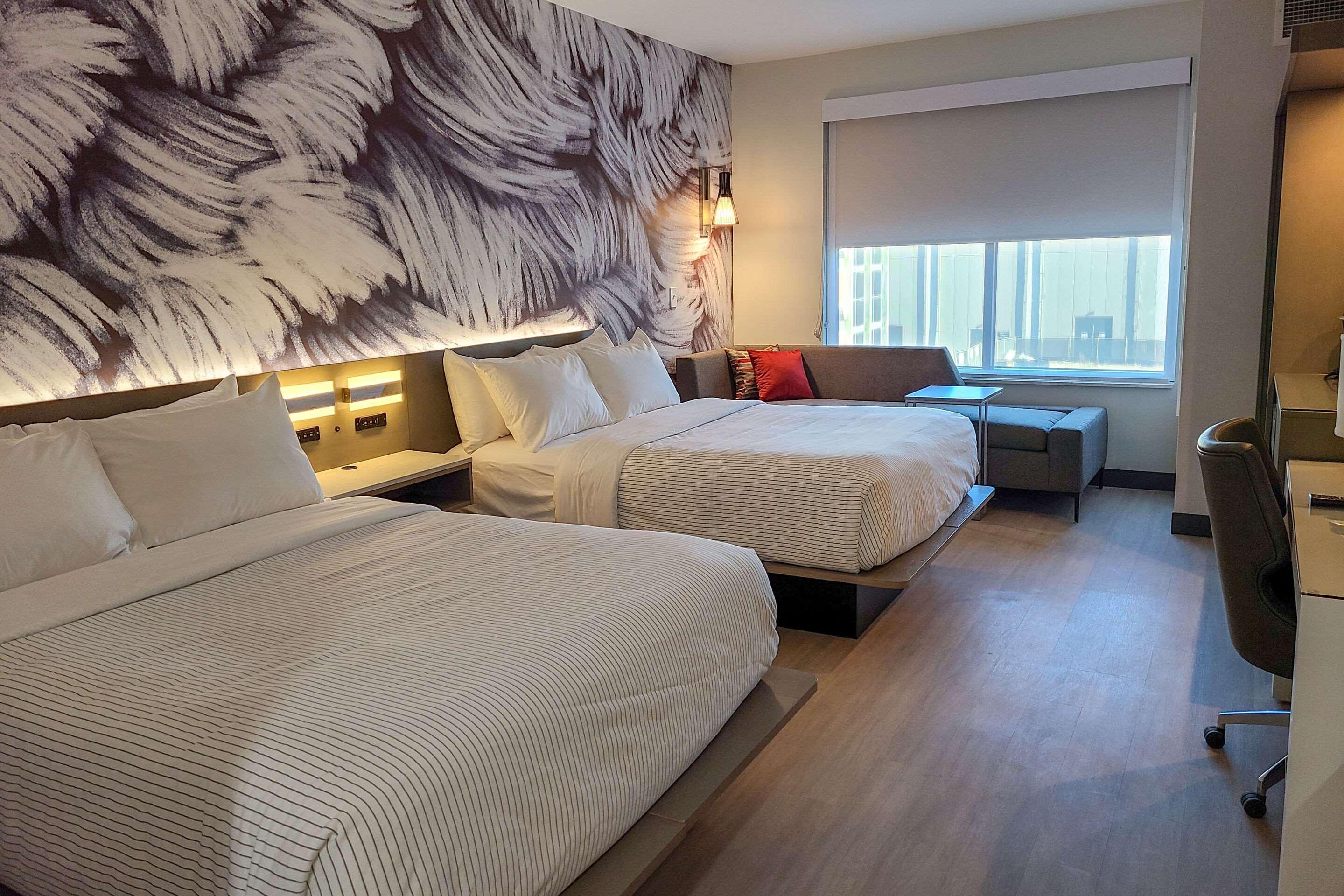 Cambria Hotel Rock Hill - University Center Bagian luar foto
