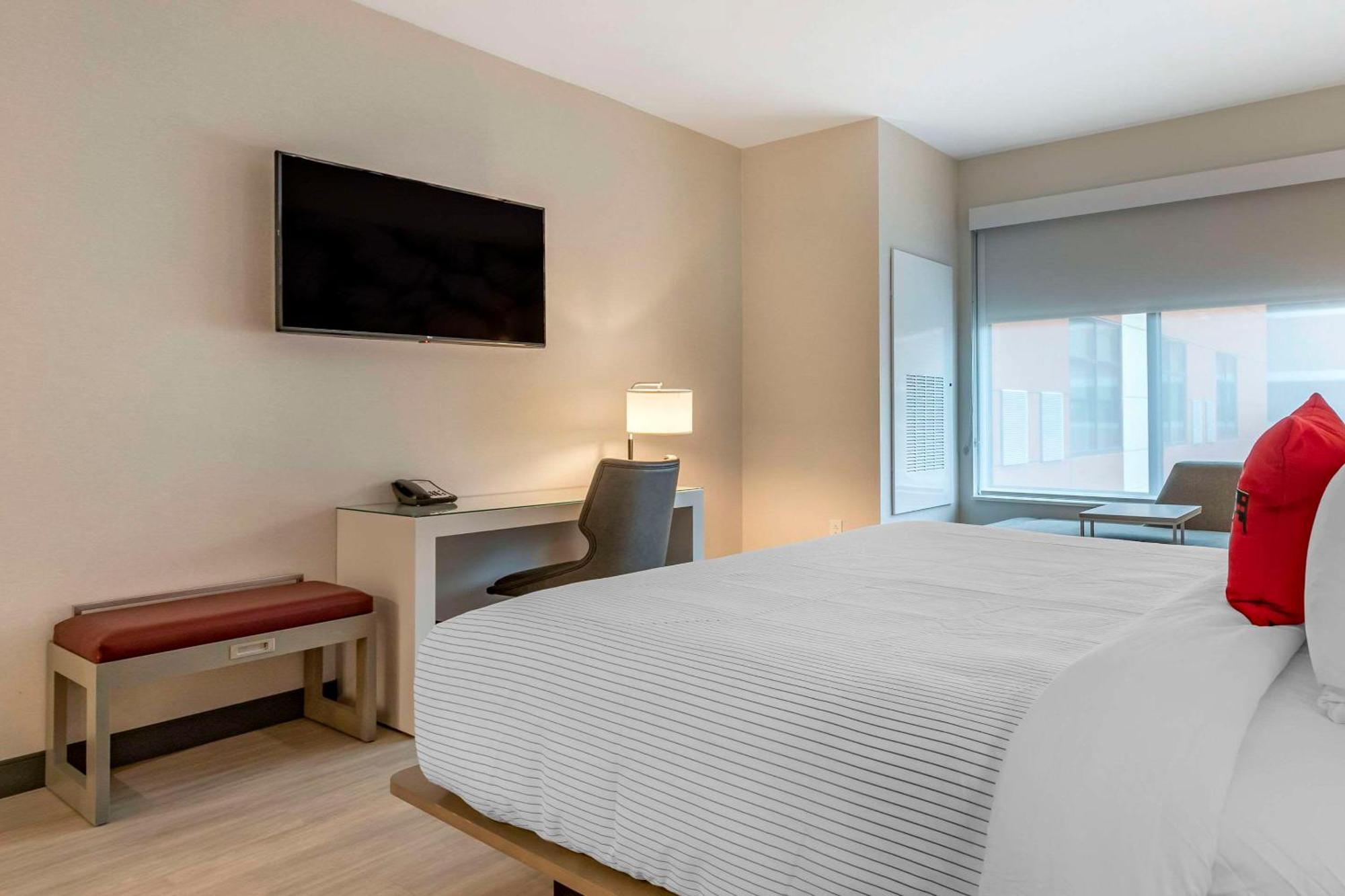 Cambria Hotel Rock Hill - University Center Bagian luar foto