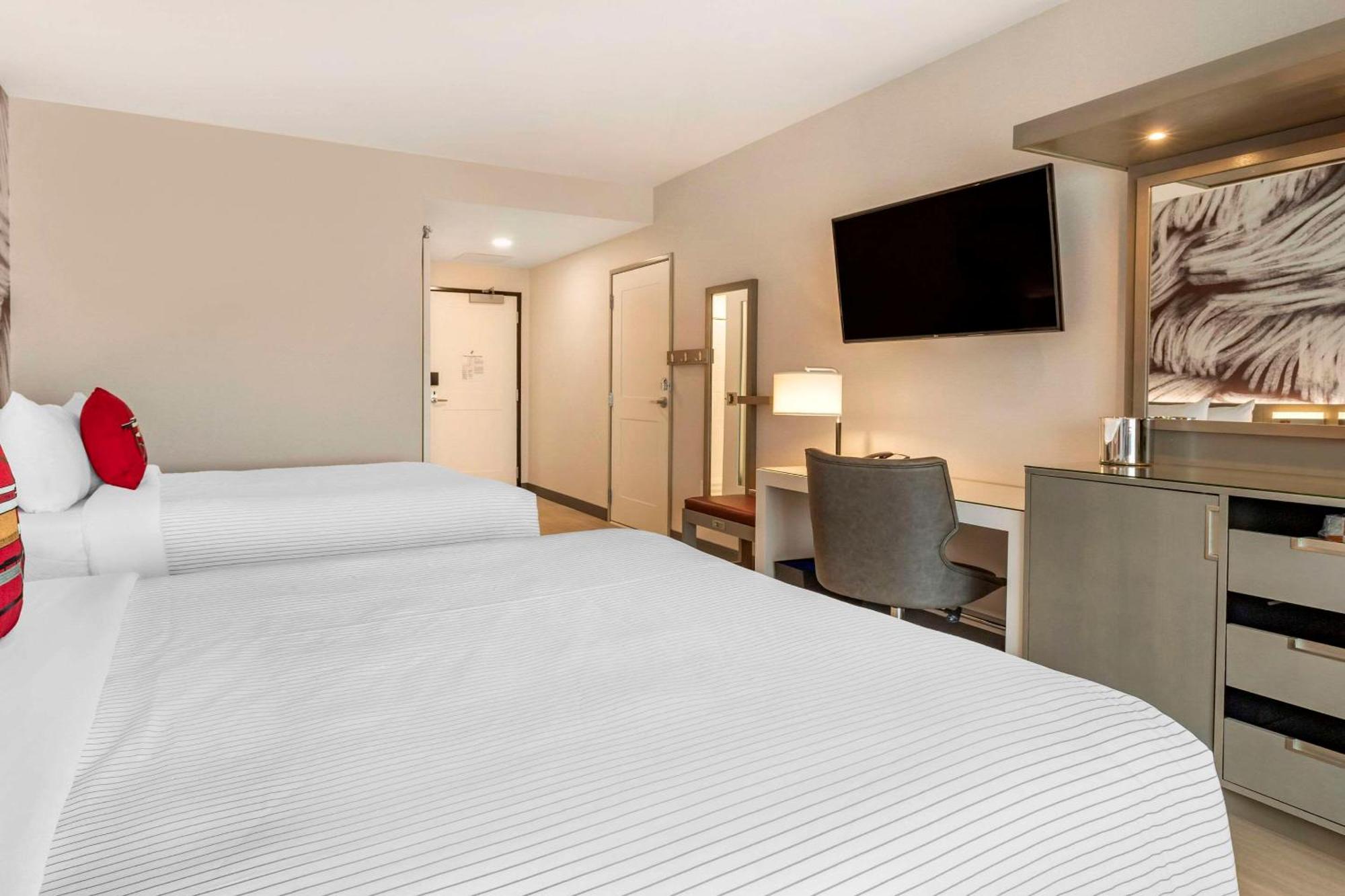 Cambria Hotel Rock Hill - University Center Bagian luar foto