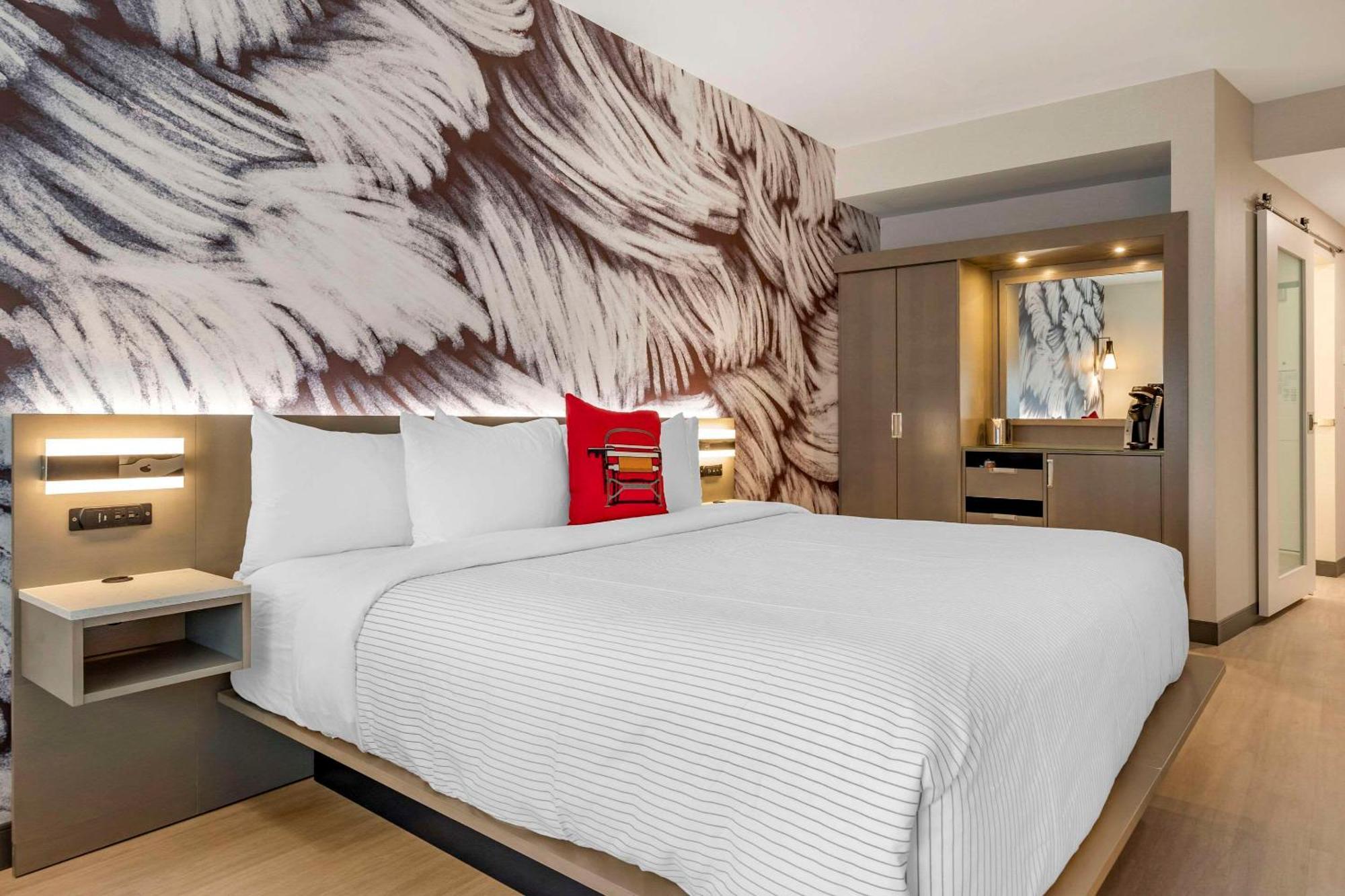 Cambria Hotel Rock Hill - University Center Bagian luar foto